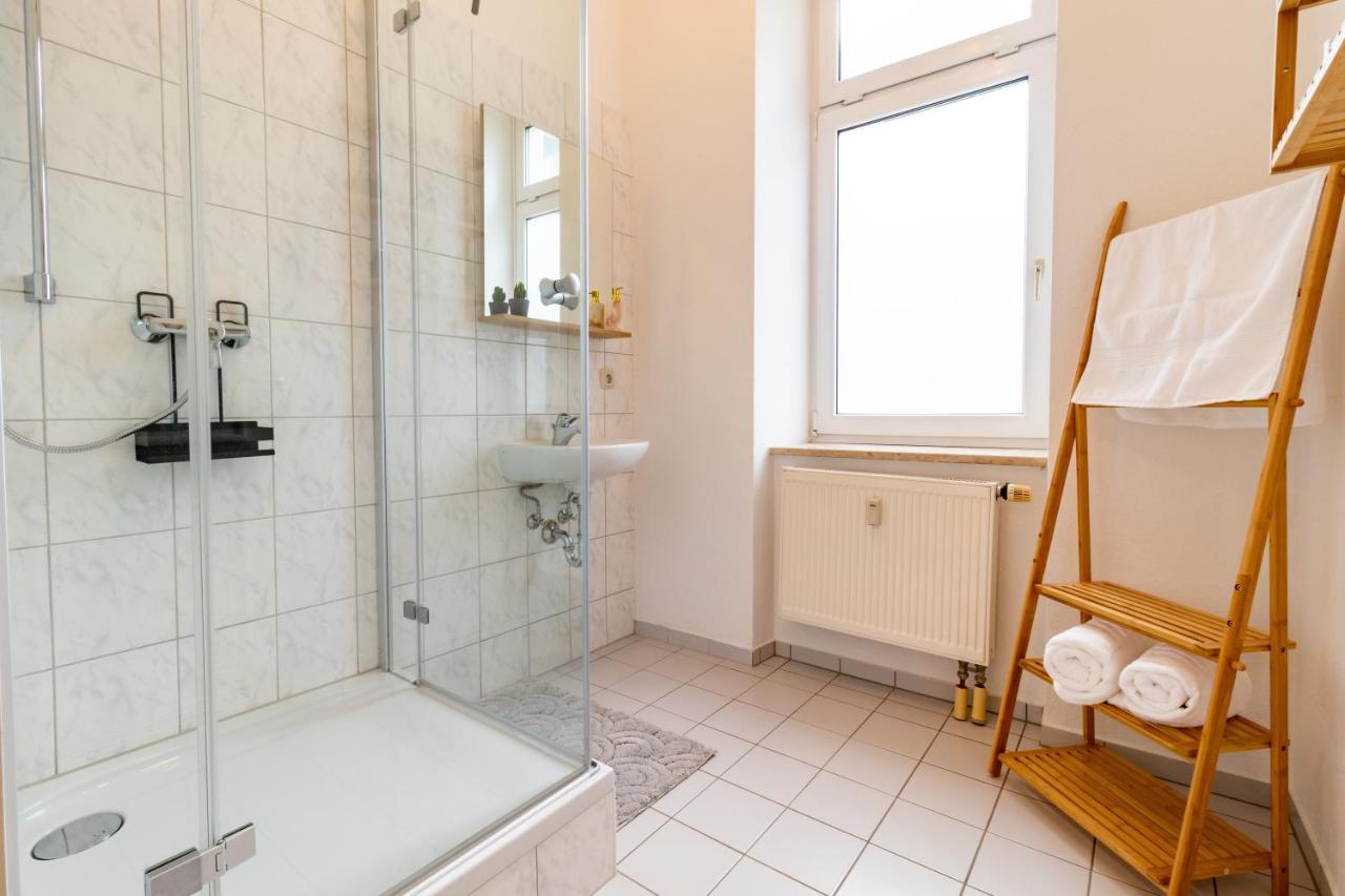 Exklusive Wohnung Mit Kingsize-Bett I 75Qm I Am See I Netflix I Gratis Kaffee & Teeangebot Chemnitz Exterior foto